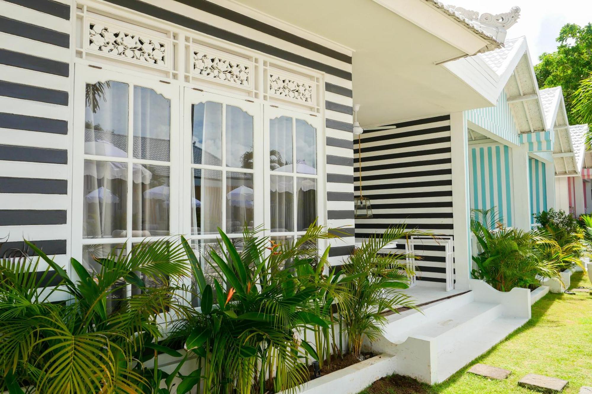 Ria Uluwatu, Tropical Chic Hotel Dış mekan fotoğraf