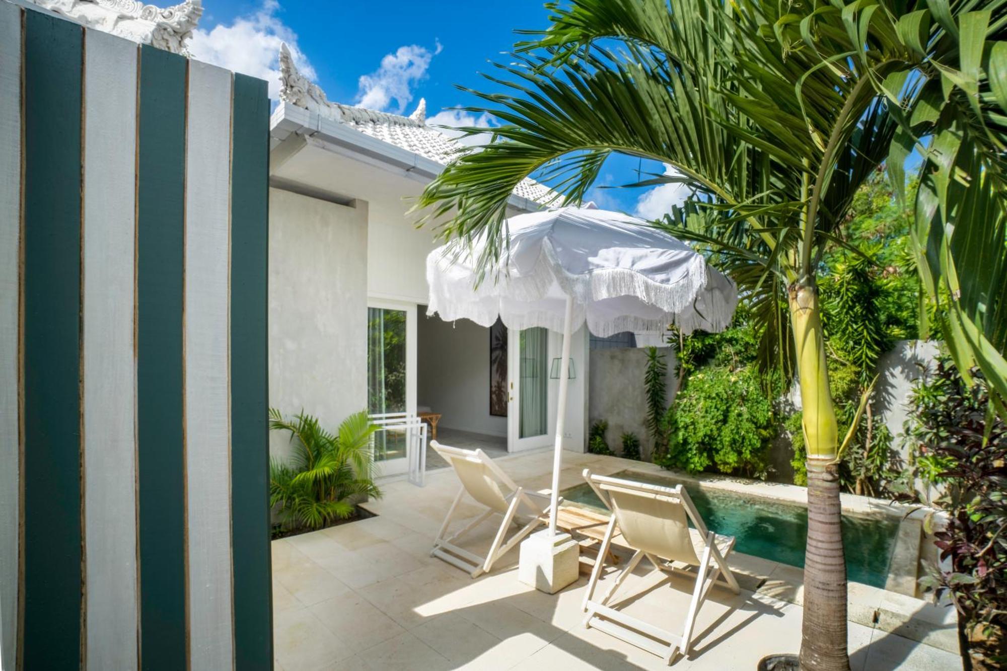 Ria Uluwatu, Tropical Chic Hotel Dış mekan fotoğraf