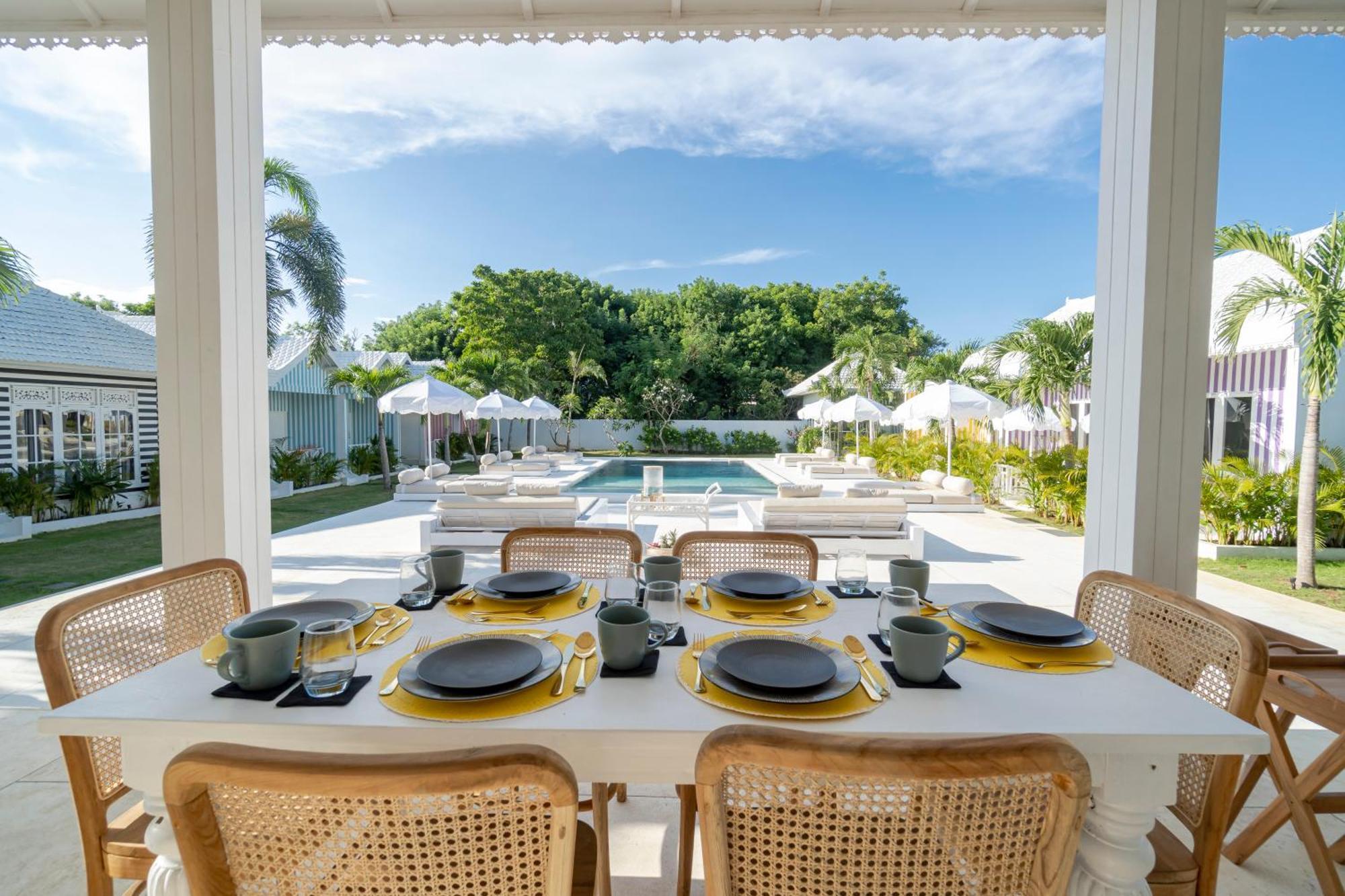 Ria Uluwatu, Tropical Chic Hotel Dış mekan fotoğraf