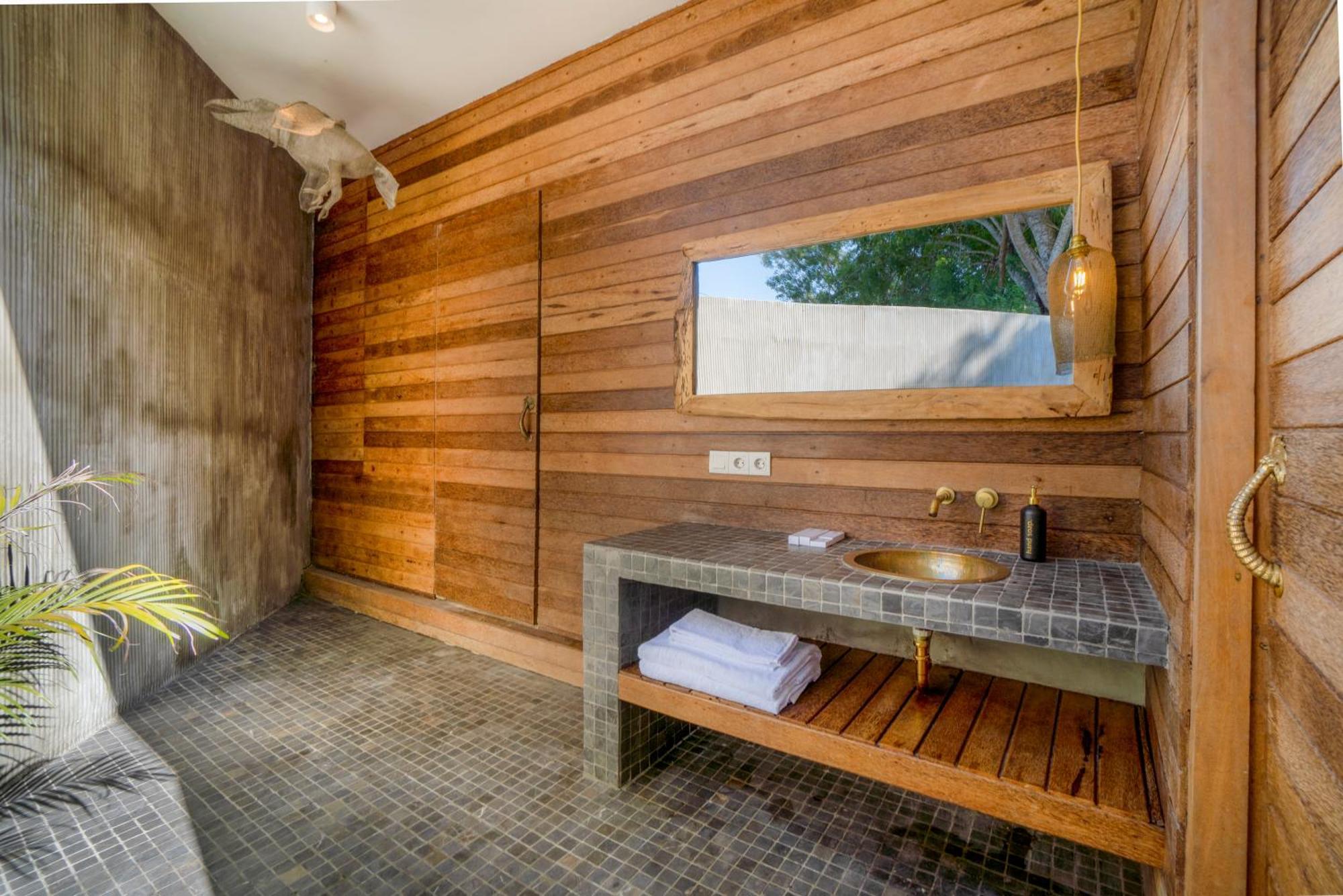 Ria Uluwatu, Tropical Chic Hotel Dış mekan fotoğraf